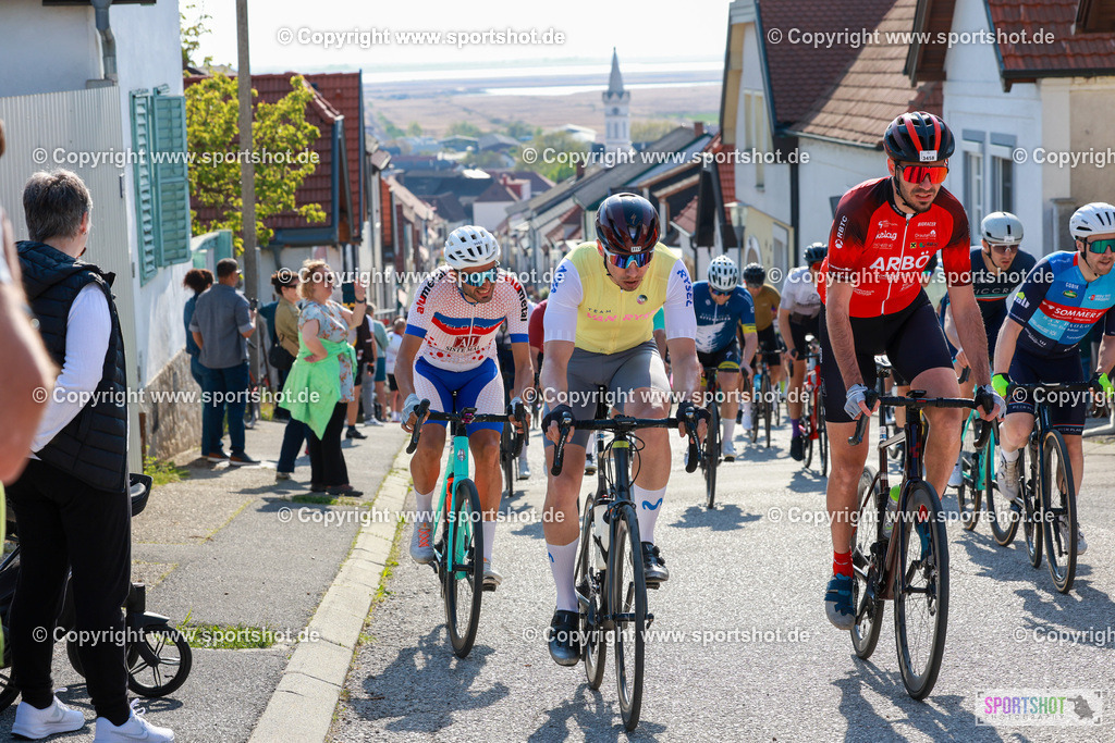 353_AR6_8793 | Neusiedlersee Radmarathon 2026@sportshot_your_pictrs #yourpictures#roadtowm2029 #nrm #neusiedlerseeradmarathon #neusiedlersee #neusiedlerseetourismus #burgenland #mörbisch #nrm26 #burgenlandtourismus #voglundco #poweredbyburgenlandtourismus #radsport #rad #marathon #ucigranfondo #visitburgenland #ucigranfondoworldseries