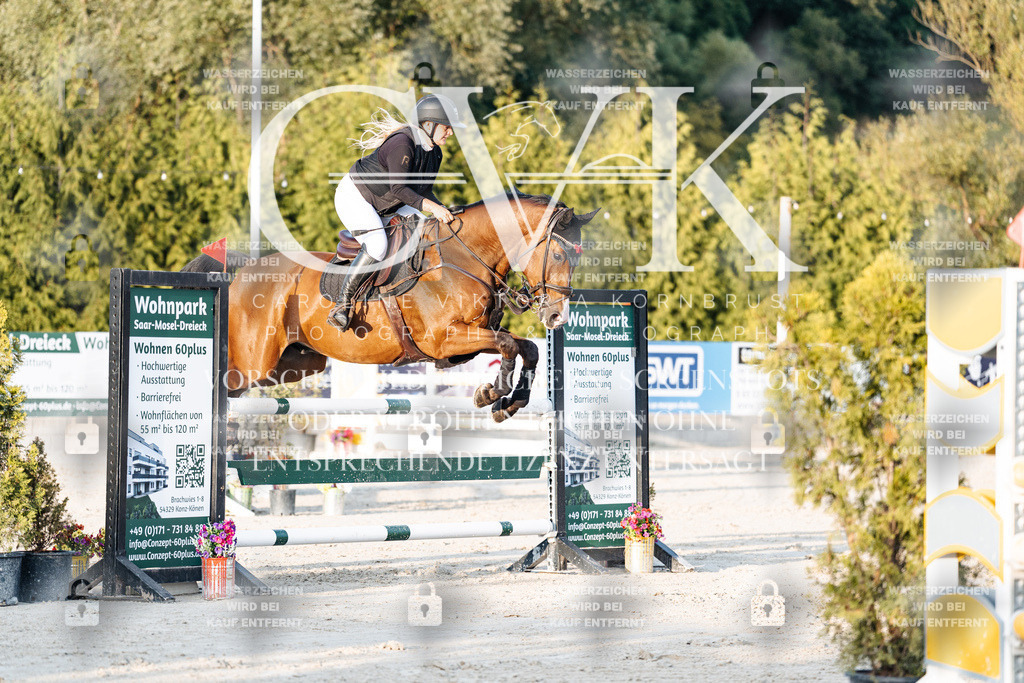 CK901007 | Turnierfotografie Pferdefotografie Trier Rheinland-Pfalz Pferdesport Reitsport Tierfotografie Sportfotografie Pferdevideo Pferdevideografie Equestrianvideography equestrianphotography  - Realisiert mit Pictrs.com
