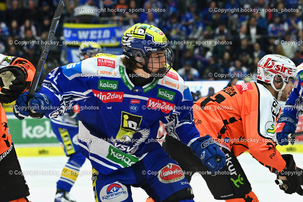 EC IDM WÄRMEPUMPEN VSV vs. MOSER MEDICAL GRAZ99ERS | #46 Paul Sintschnig EC VSV, #21 Lukas Haudum Graz 99ers, EC IDM WÄRMEPUMPEN VSV vs. MOSER MEDICAL GRAZ99ERS, EC IDM WÄRMEPUMPEN VSV vs. MOSER MEDICAL GRAZ99ERS am 17.03.2026 in Villach (Stadthalle Villach), Austria, (Photo by Bernd Stefan)