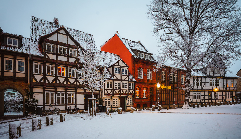 Magniviertel | Entdecke exklusive Fotokunst aus Braunschweig: Bildband, Leinwände, Postkarten, Kalender, digitale Downloads & Bildlizenzen. Jetzt im offiziellen Beautiful Braunschweig Shop! - Realisiert mit Pictrs.com