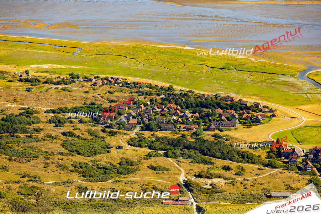 Aktuelles Luftbild von Ansicht mit Nordstrand Baltrum - Die Luftaufnahme wurde 2022 mittels UL-Flugzeug erstellt ( keine Drohne ) - hochauflösende Kamera-Systeme von  Canon -Beste Qualität - Für grossformatige Ausdrucke geeignet. Die Geschenkidee !