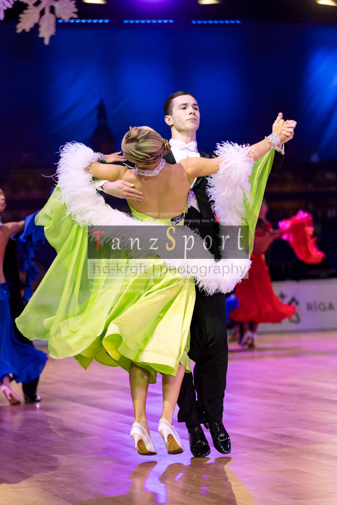 20241215_WDSF_Int_Open_Std-Riga-9384 | Tanzsportbilder, Standardtanz, Lateintanz, WDSF, DTV, LTVB, dancecomp, goc, hessen tanzt, blaues band der spree, walzer, tango, wiener walzer, slowfox, quickstepp, samba, rumba, cha-cha-cha, paso doble. jive, hd-kroft photography, turniertanzsport