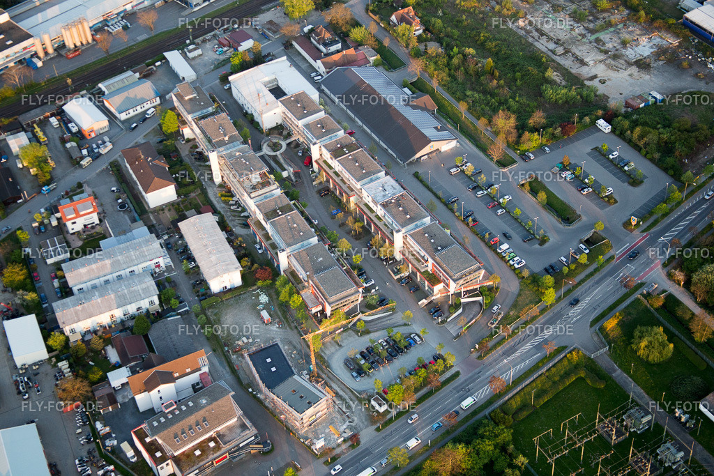 Ortsansicht | Luftbild: Ortsansicht im Ortsteil Auerbach in Bensheim im Bundesland Hessen in Deutschland. Foto: IMG_077857.jpg vom 23.04.2015 durch Werner Riehm/FLY-FOTO.de - Realisiert mit Pictrs.com