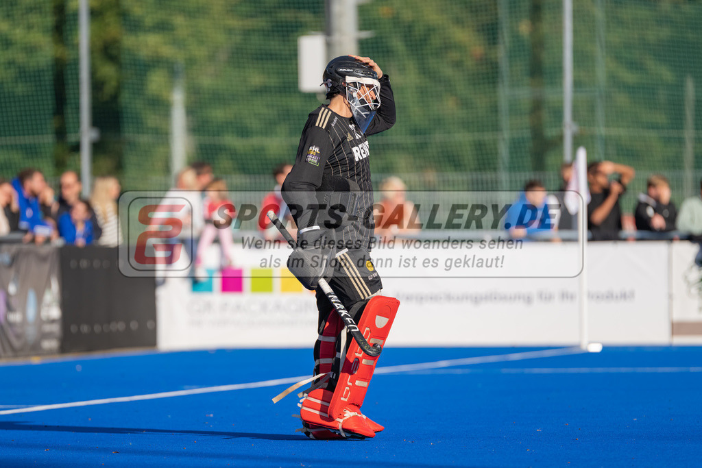 HK_20221008_100534 | 1. Bundesliga Herren Crefelder HTC - Rot-Weiss Köln am 8.10.2022 Crefelder HTC, Krefeld , Vincent Vanach ( Torwart Rot-Weiss Köln #21 )