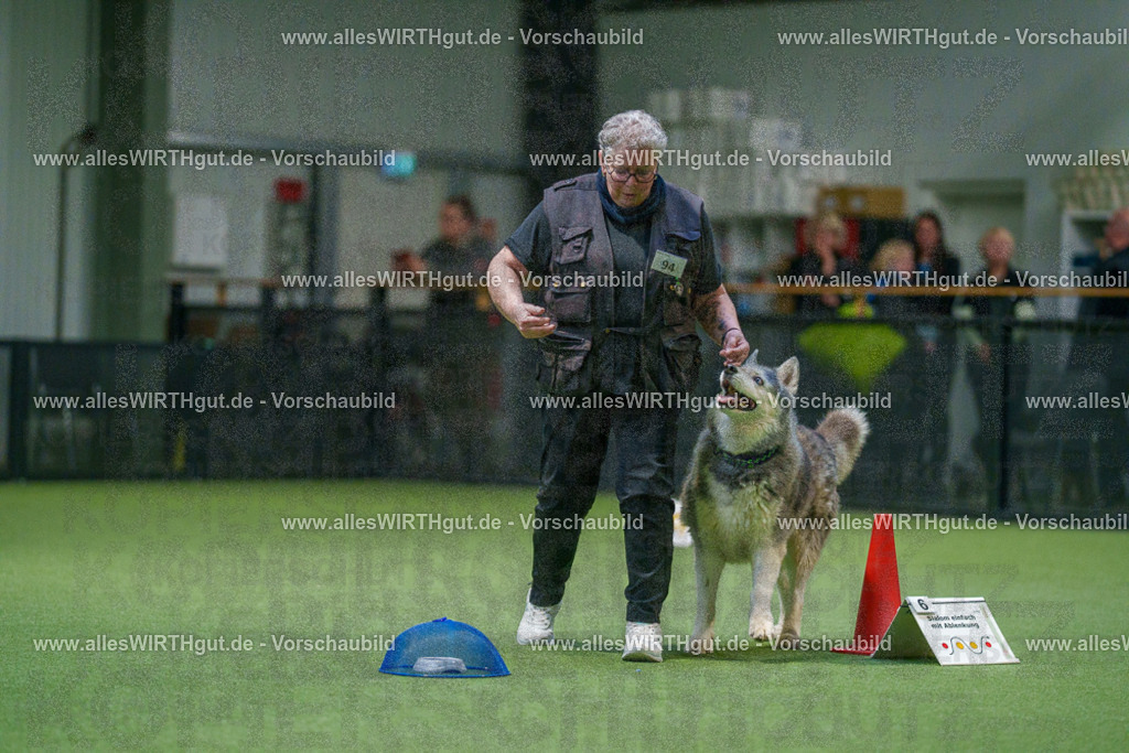 7R504394 | Professionelle Tierfotografie in Mönchengladbach von Daniel Wirth (allesWIRTHgut). Liebevolle & natürliche Bilder von Hunden & Katzen für unvergessliche Erinnerungen.