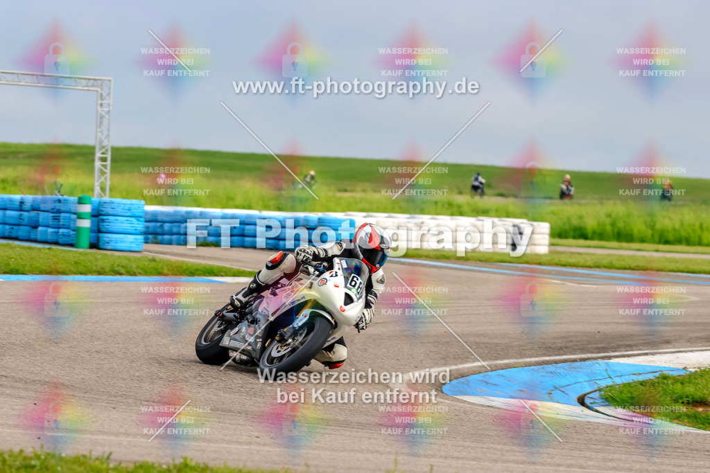 MotoTeam-8202 | Hier findet Ihr Bilder von Touristenfahrten auf der Nürburgring Nordschleife oder von anderen Veranstaltungen die ich besucht habe. Viel Spass beim Durch Schauen 