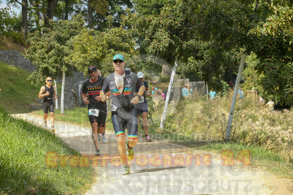 250824_1337_EX1_3015 | Sportfotografie im Rhein-Sieg Kreis, Köln, Bonn, NRW, Rheinland Pfalz, Hessen, etc. Unser Tätigkeitsfeld umfasst den Laufsport vom Volkslauf über den Marathon, Duathlon, Triathon bis zum Ultralauf wie Kölnpfad Ultra oder Schindertrail.