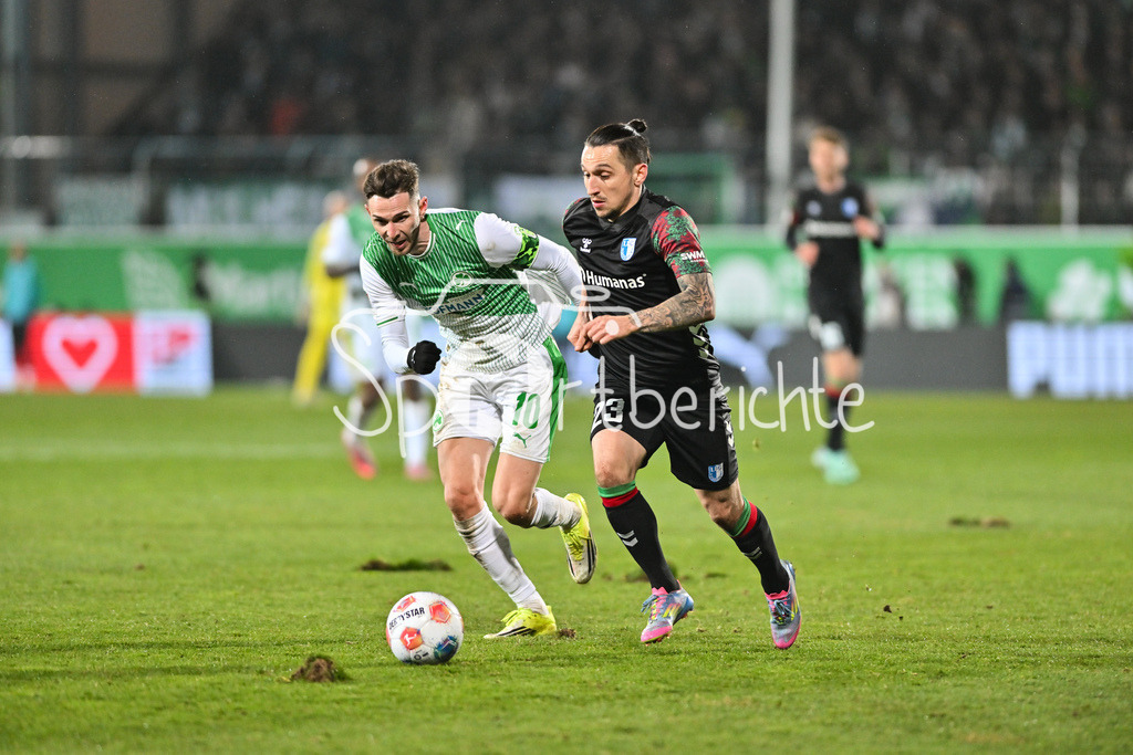 SpVgg Greuther Fürth - 1. FC Magdeburg | FUERTH, GERMANY - 06. FEBRUARY: im Duell Branimir HRGOTA (SpVgg Greuther Fuerth 10) und Baris ATIK (1. FC Magdeburg 23) während dem Match zwischen der SpVgg Greuther Fürth und dem 1. FC Magdeburg am 21. Spieltag der 2. Bundesliga im Sportpark Ronhof Thomas Sommer