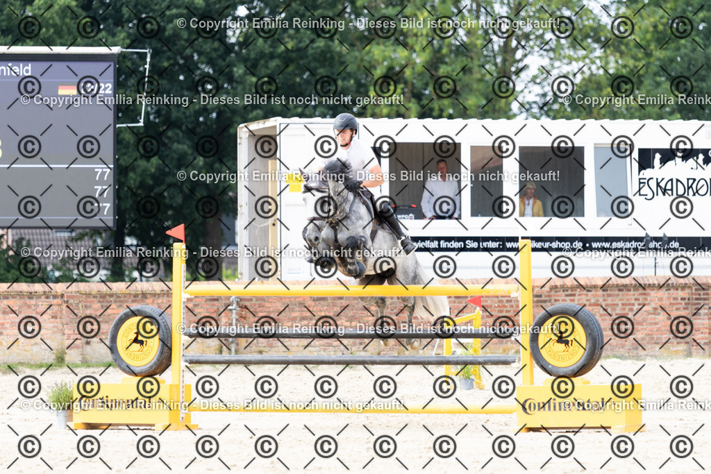 CL5A8081 | Emilia Reinking Fotografie - Realisiert mit Pictrs.com