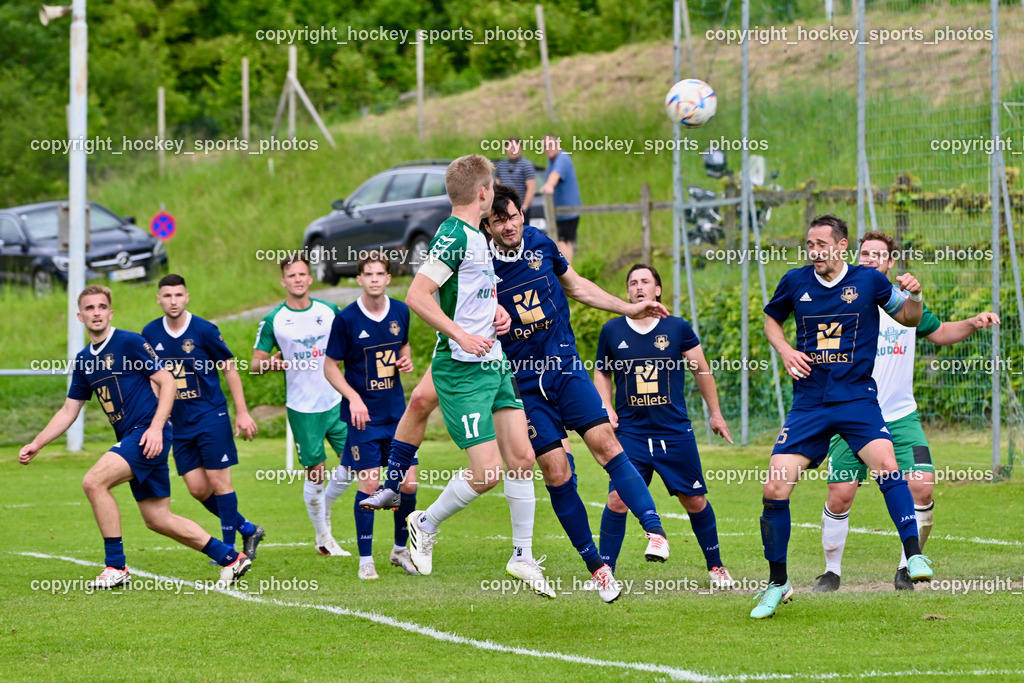ATUS Velden vs. VST Völkermarkt | #17 Daniel Ulrich Primusch VST Völkermarkt, #15 Manuel Wallner ATUS Velden, #24 Gerfried Einspieler ATUS Velden, #15 Manuel Wallner ATUS Velden, ATUS Velden vs. VST Völkermarkt, ATUS Velden vs. VST Völkermarkt am 30.05.2024 in St. Egyden (Sportpark St. Egyden), Austria, (Photo by Bernd Stefan)