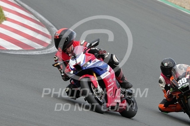 2024_05_16_PBK_17369 | Sportfotografie; SlowMotion; Video; Rennstrecke; Hafeneger; Speer; Racing; RSE; BMW; CBO; Trackday; Motorsportarena; Hockenheimring; Brno; Most; Barcelona; Valencia