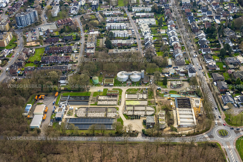 Dinslaken240308925 | Luftbild, Kläranlage Dinslaken, Wohngebiet Voerder Straße, Hagenviertel, Dinslaken, Nordrhein-Westfalen, Deutschland