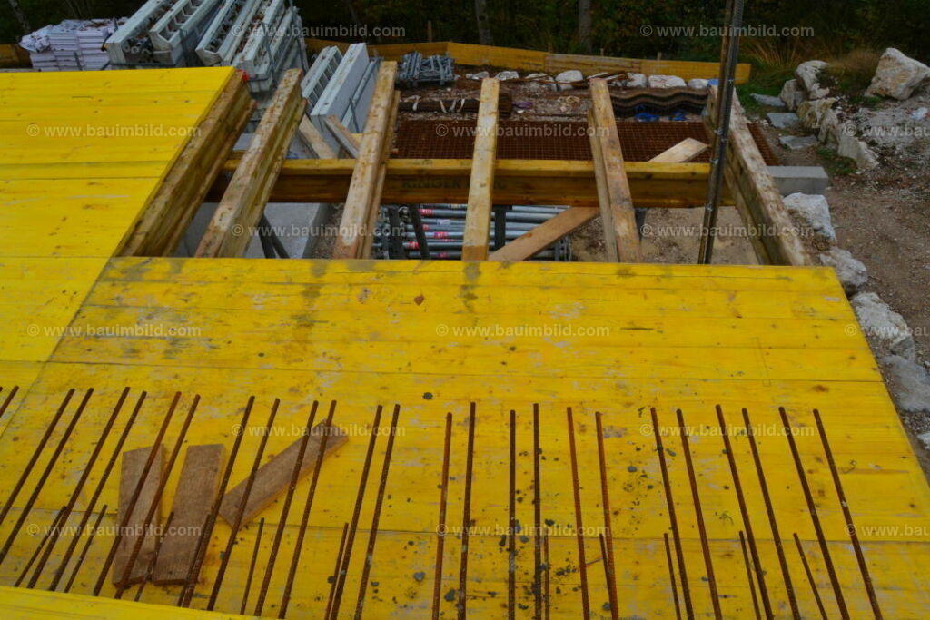 bib-lg04-betonarbeiten-0493 | Nach LV-Leistungsgruppen sortierte Detailfotos über den Bau eines Hauses. Alle Hausbau-Bilder direkt vom Urheber und Autor der Website Haus-Selber-Bauen.com
