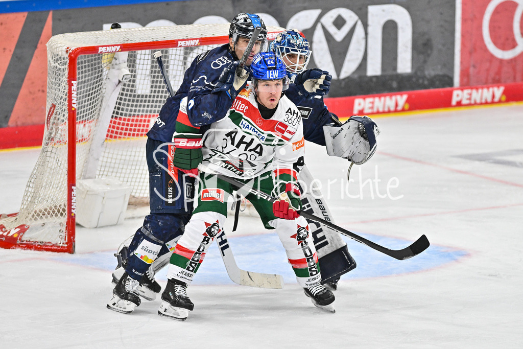 ERC Ingolstadt - Augsburger Panther | Fabio WAGNER (ERC Ingolstadt #5) und T. J. TREVELYAN (Augsburger Panther #24) kaempfen vor dem Tor von Michael GARTEIG (ERC Ingolstadt #34) um gute Sicht / DEL: ERC Ingolstadt - Augsburger Panther, Saturn Arena am 03.11.2024