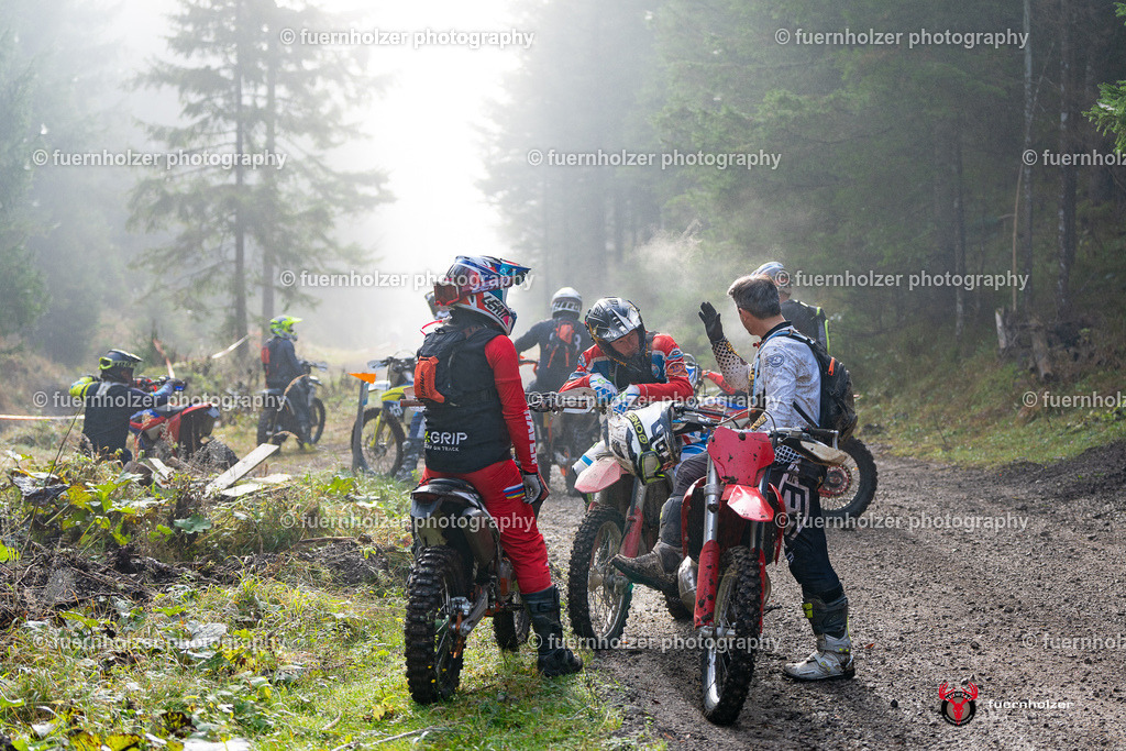 fuernholzer_241026-C2-1 | Fotografische Impressionen von der Red Stag Enduro Extreme by fuernholzer-photography.com. Endurosport in Österreich fotografisch festgehalten von fuernholzer. Auftragsfotografie für Private, Gewerbefotos und Industriefotografie. Eventfotografie, Sportfotografie und Motorsportfotografie. Anbieter von Fotoworkshops, Fototraining, fotografischen Vorträgen und Fotoseminaren.