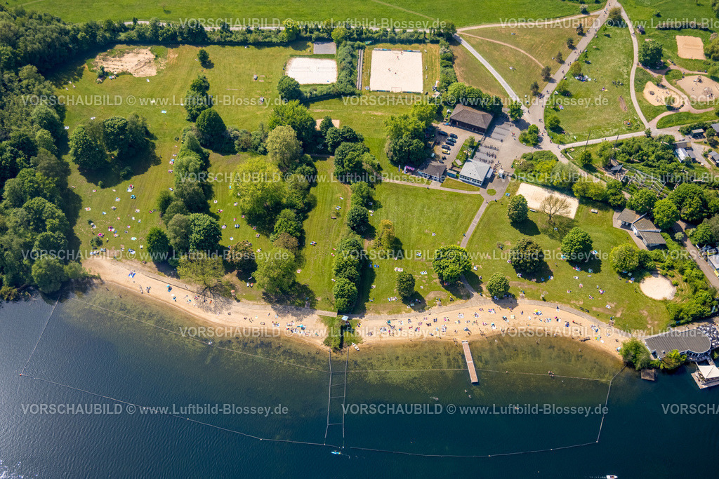 Duesseldorf240501220UnterbacherSee | Luftbild, Freizeitgestaltung am Unterbacher See, Strandcafé Ponton am Strandbad Süd, Badegäste und Liegewiese, Unterbach, Düsseldorf, Rheinland, Nordrhein-Westfalen, Deutschland