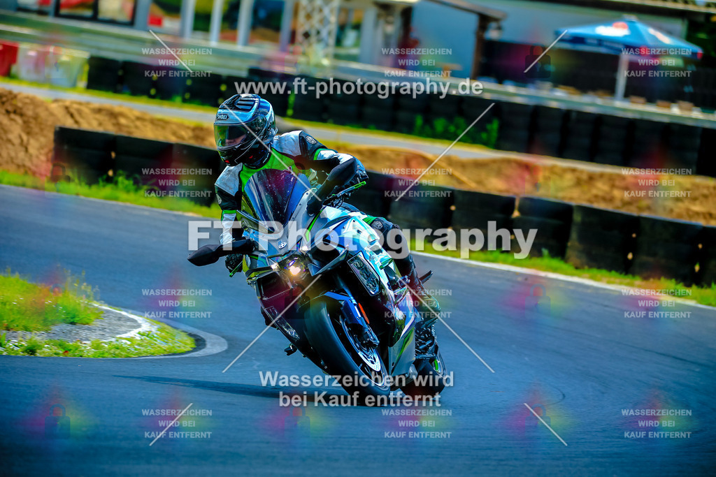 _NBG4388 | Hier findet Ihr Bilder von Touristenfahrten auf der Nürburgring Nordschleife oder von anderen Veranstaltungen die ich besucht habe. Viel Spass beim Durch Schauen 