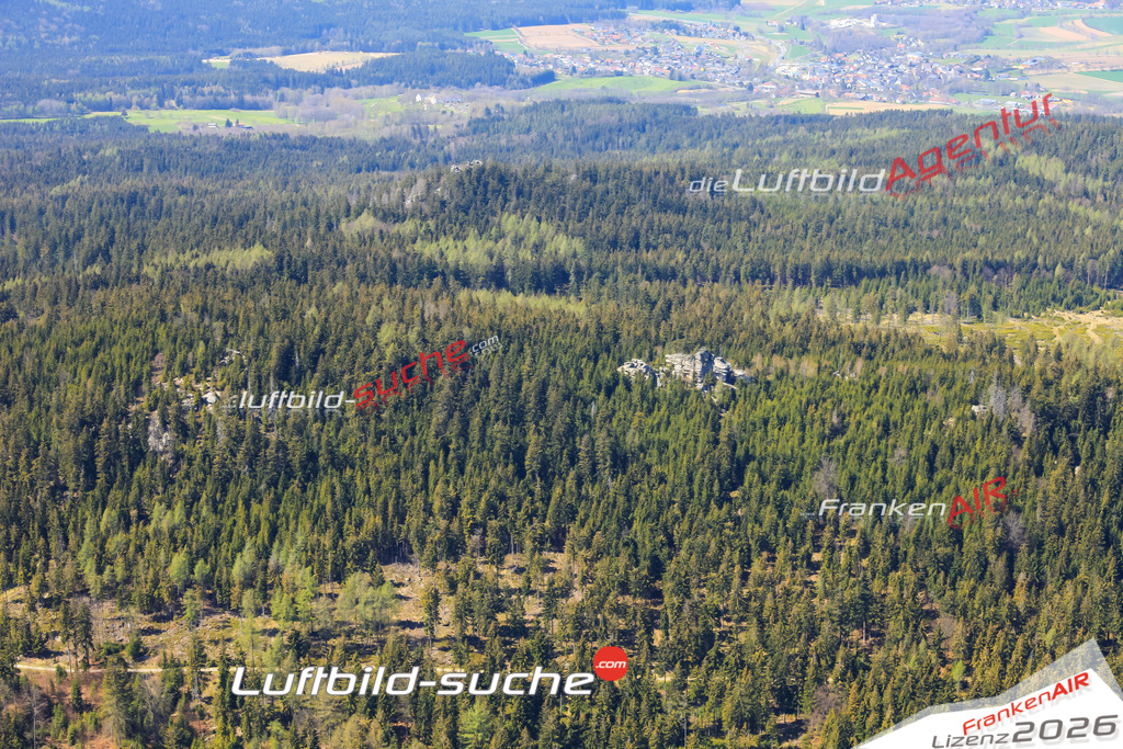 Die Luftaufnahme der Stadt Troestauer-forst-ost wurde vom UL-Flugzeug heraus erstellt ( keine Drohne )- hohe Auflösung für beste Qualität