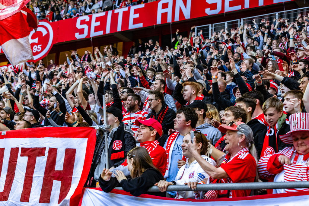 Fortuna Düsseldorf vs. Karlsruher SC | Düsseldorf, 30.04.2023: 2. Bundesliga, 30. Spieltag, Fortuna Düsseldorf gegen Karlsruher SC in der Merkur Arena in Düsseldorf. Foto: sportfotografie.ms | Markus Paletta - Realisiert mit Pictrs.com