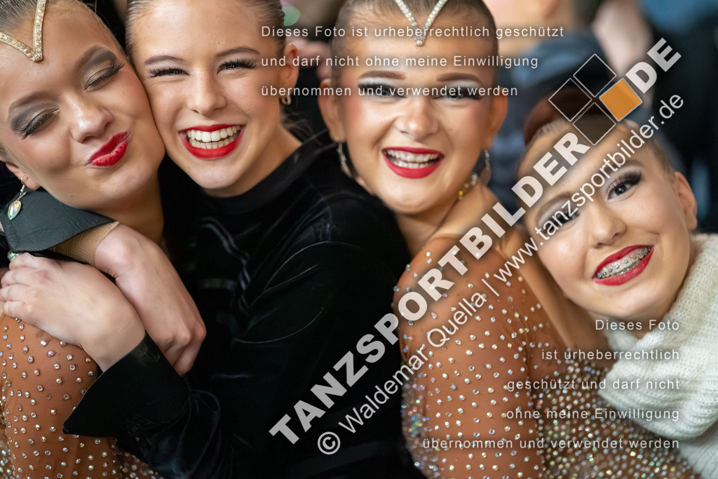 20260321-02680 | Hier finden Sie Tanz Bilder vom Latein und Standard Formationen tanzen. Sportbilder vom Tanzsport. Schöne Fotos und von Weltmeisterschaft, Europameisterschaft, Bundesliga, Regionalliga, Oberliga und Landesliga sowie von GOC Stuttgart, DanceComp, WM Bremen