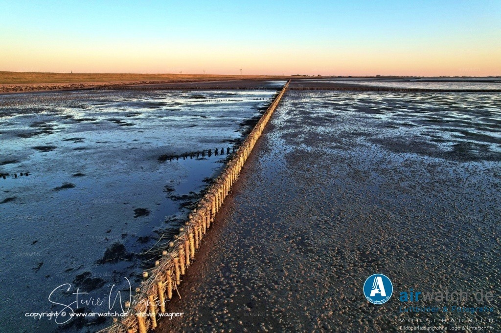Landgewinnung & Küstenschutz in Nordfriesland | Entdecken Sie atemberaubende Luftbilder und Fotografien auf airwatch.de - Tauchen Sie ein in eine Welt voller faszinierender Aufnahmen aus der Vogelperspektive.
