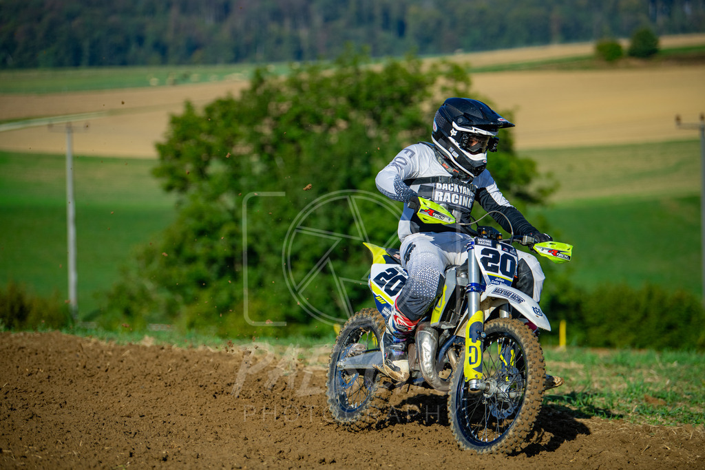 85 (75) | Paeschuphoto Shop - Wer nicht sucht der auch nicht findet.Ob Motocrossbilder oder von einem besuchtem Spiel, Hauptsache Action. - Realisiert mit Pictrs.com