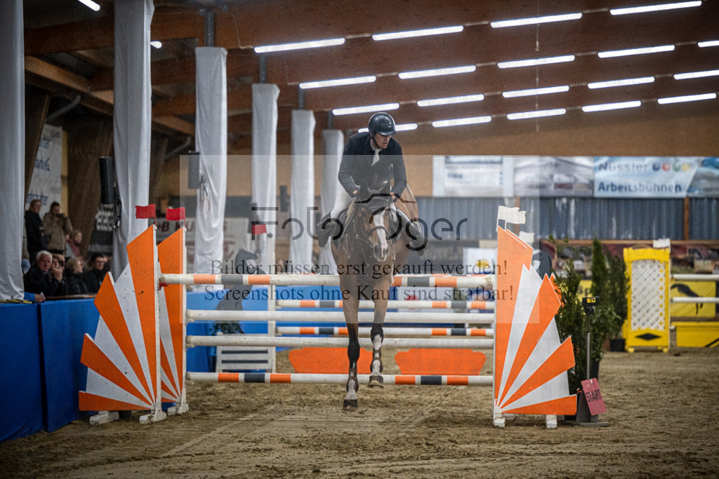 DOS_0385 | Entdecke hochwertige Reitturnierfotos von Foto Oger. Professionell, emotional und authentisch – jetzt Lieblingsmomente im Shop bestellen.Deutschlandweite Turnierfotografie. - Realisiert mit Pictrs.com