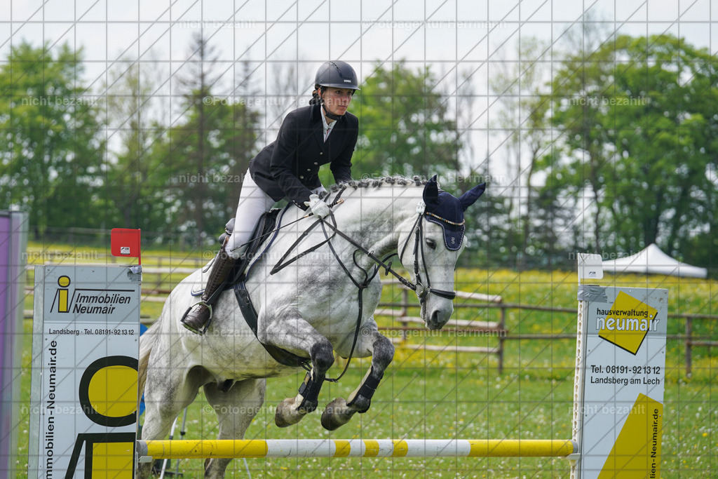 20240509-FAH02734 | Turnierbilder der Turnierfotografen Bayern, Pferdesport Fotografie, Reitsportbilder, Turnier Landberg am Lech, Turnierbilder bayern, Fotoagentur Herrmann