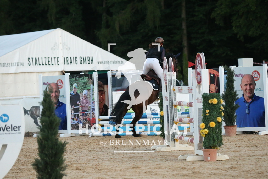 DL2Q6298 | Willkommen bei Brunnmayr - Design & Fotografie – Ihrem Spezialisten für Reitturniere und Pferdeveranstaltungen in Oberösterreich, Salzburg und Bayern! Seit über 17 Jahren sind wir leidenschaftlich dabei.