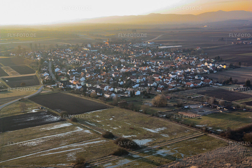Luftbild: Ortsansicht von Südosten in Minfeld im Bundesland Rheinland-Pfalz in Deutschland. Foto: IMG_17078.jpg vom 19.02.2009 durch Werner Riehm/FLY-FOTO.de