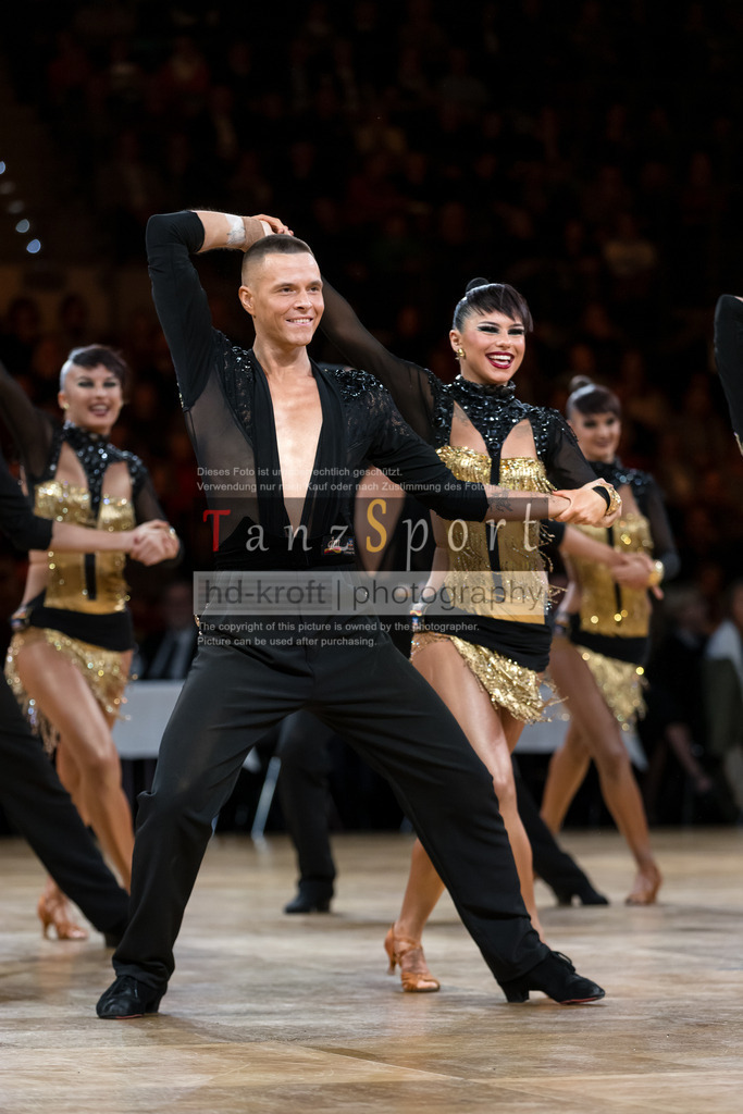 20241109_DM-Formationen_5752 | Tanzsportbilder, Standardtanz, Lateintanz, WDSF, DTV, LTVB, dancecomp, goc, hessen tanzt, blaues band der spree, walzer, tango, wiener walzer, slowfox, quickstepp, samba, rumba, cha-cha-cha, paso doble. jive, hd-kroft photography, turniertanzsport