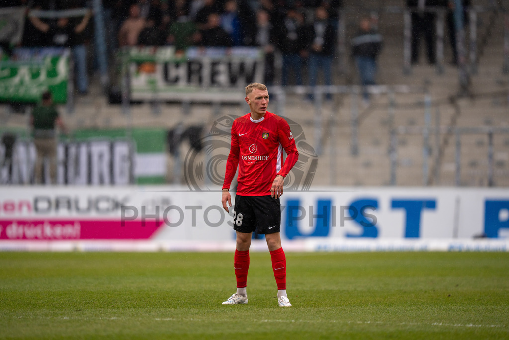 SG Sonnenhof Grossaspach vs. FC 08 Homburg, Fussball, Regionalliga Suedwest, 26. Spieltag, 28.03.2026 | Luka Janes (SG Sonnenhof Grossaspach, #28),SG Sonnenhof Grossaspach vs. FC 08 Homburg, Fussball, Regionalliga Suedwest, 26. Spieltag, 28.03.2026