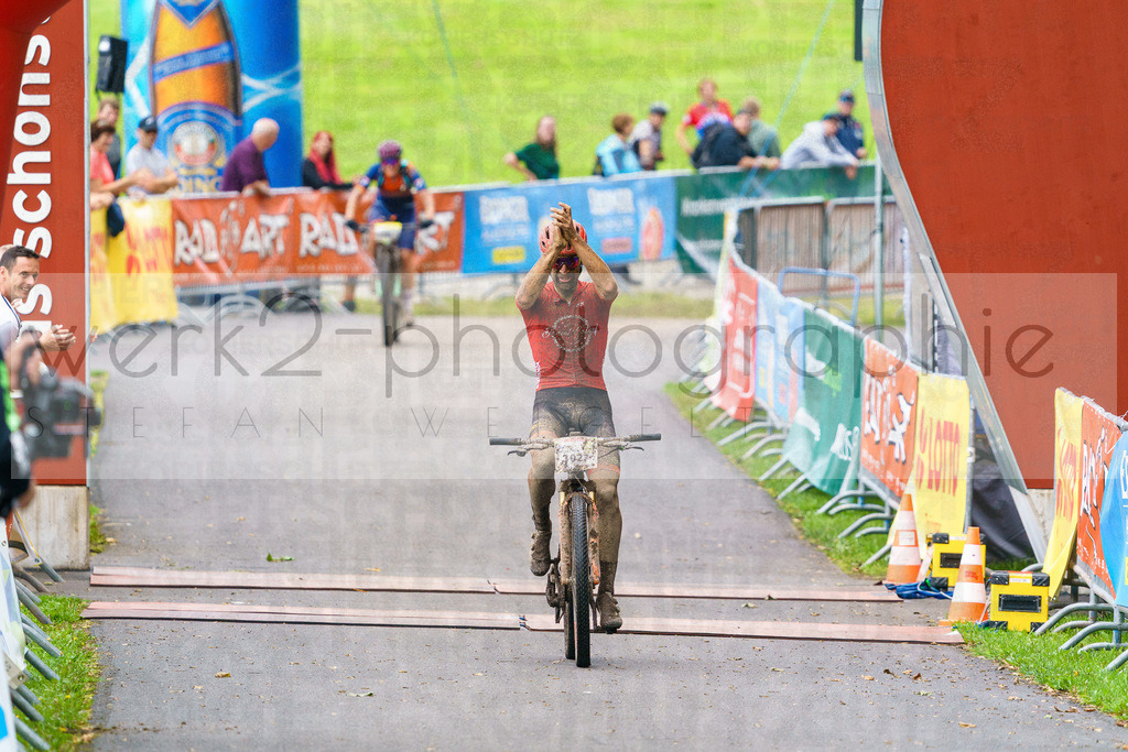 RennsteigRIDE Zieleinlaufbilder | Zieleinlauf RIDE 23