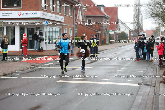 WMLA2974 | Bildershop "Sportfotograf-Oldenburg" mit Fotos von Sportevents in Oldenburg und Umzu. - Realisiert mit Pictrs.com