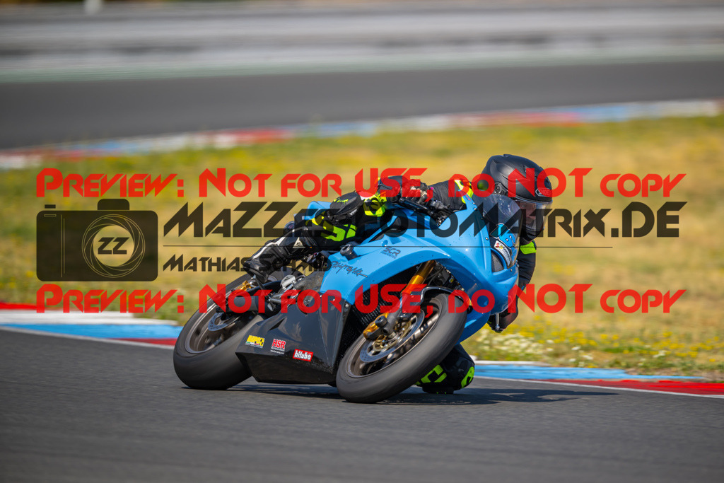 MaZZes-Fotomatrix-20260805-527570 | OPEN