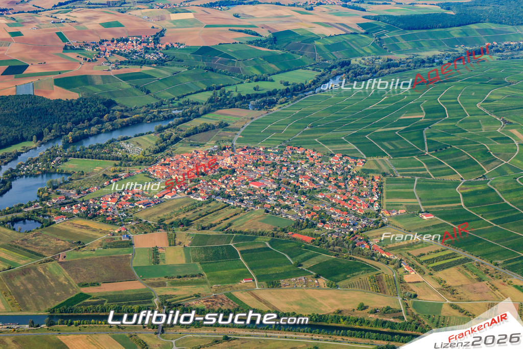 Luftbild von  Sommerach - Luftaufnahme wurde 2012 von https://frankenair.de mittels Flugzeug (keine Drohne) erstellt - die Geschenkidee