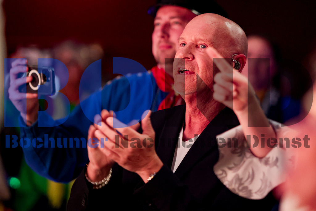 SES_GROBOKA20250208-110 | bond - Realisiert mit Pictrs.com