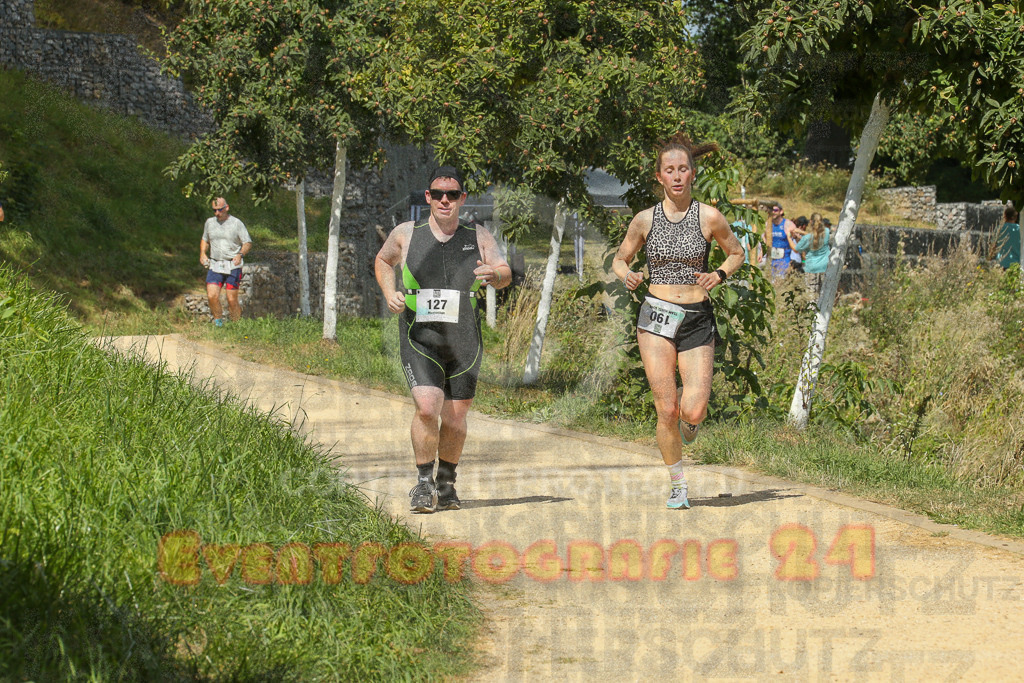 250824_1244_EX1_0334 | Sportfotografie im Rhein-Sieg Kreis, Köln, Bonn, NRW, Rheinland Pfalz, Hessen, etc. Unser Tätigkeitsfeld umfasst den Laufsport vom Volkslauf über den Marathon, Duathlon, Triathon bis zum Ultralauf wie Kölnpfad Ultra oder Schindertrail.