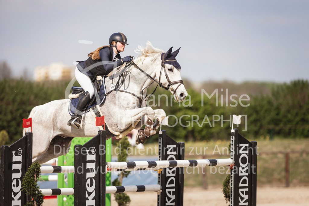 250416_M2-Springen-420 | Deine schönsten Turniermomente als professionelle Fotos! Entdecke hochwertige Pferdesport-Fotografie im Online-Shop. Jetzt Fotos finden & bestellen!