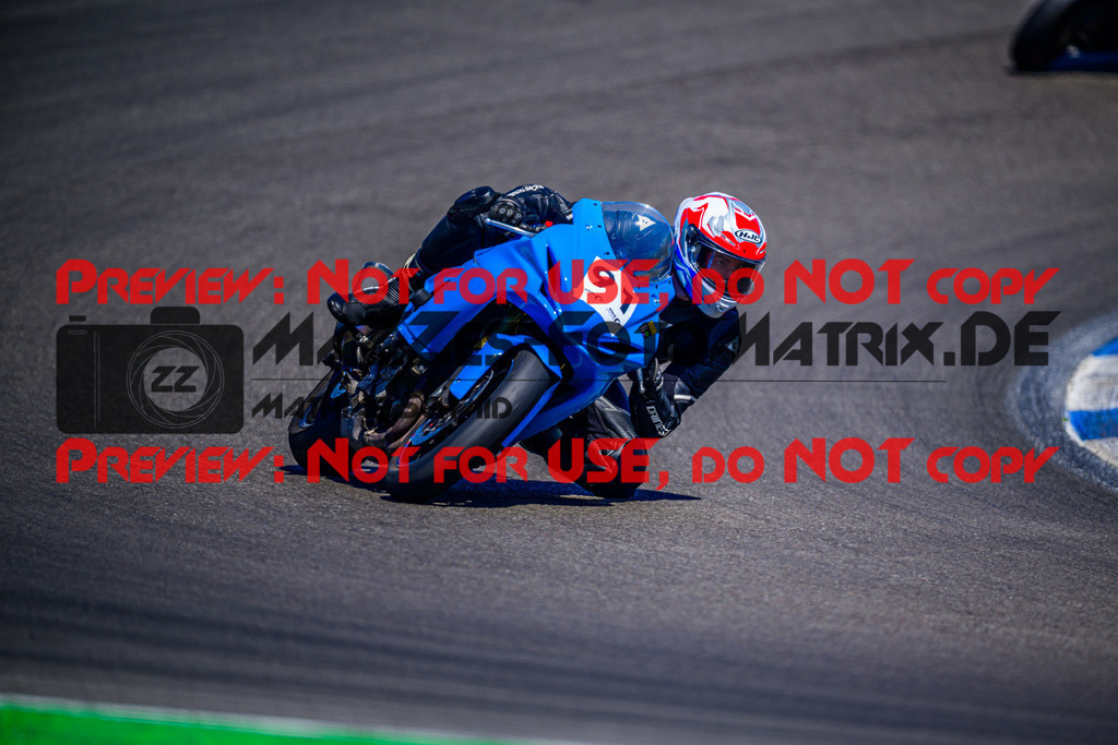 MaZZes_Fotomatrix_20250519_6007705_6782-2 | GELB