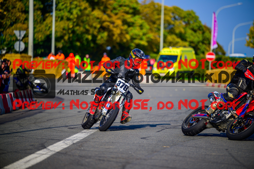 MaZZes_Fotomatrix_20251012_6021986_0377 | SENIOR