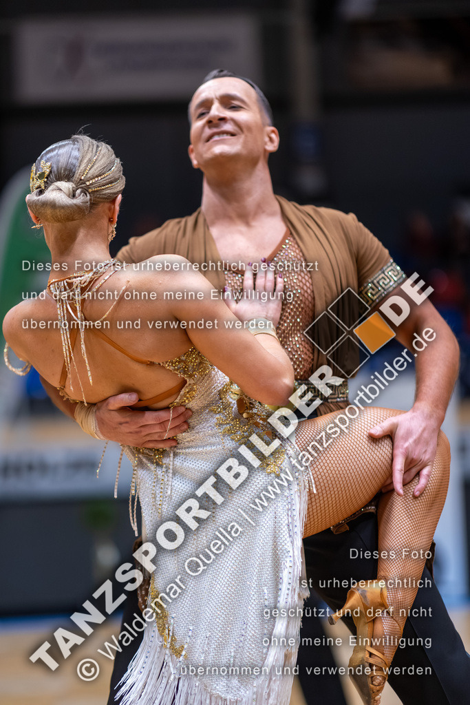 20260328-02111 | Hier finden Sie Tanz Bilder vom Latein und Standard Formationen tanzen. Sportbilder vom Tanzsport. Schöne Fotos und von Weltmeisterschaft, Europameisterschaft, Bundesliga, Regionalliga, Oberliga und Landesliga sowie von GOC Stuttgart, DanceComp, WM Bremen