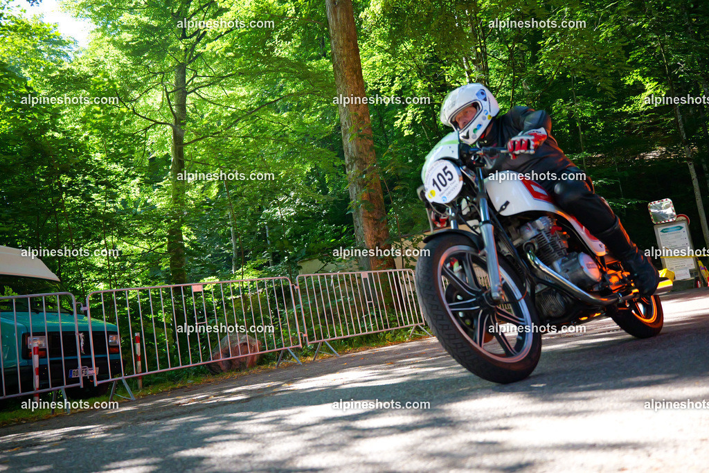 P1026026 | Erleben Sie atemberaubende, hochqualitative Fotos Ihrer Fahrt entlang der malerischen Alpenstraßen. Besuchen Sie alpineshots.com, um professionelle Aufnahmen Ihrer unvergesslichen Reise zu finden und zu kaufen - Realisiert mit Pictrs.com