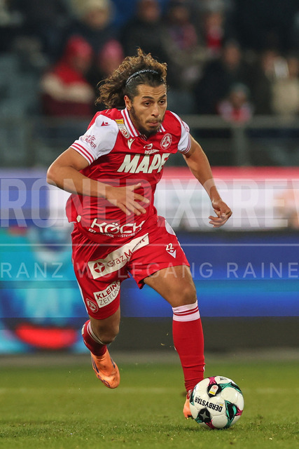 Austrian Bundesliga: Grazer AK 1902 vs LASK | GRAZ, AUSTRIA, 13.DEC.25 - SOCCER - ADMIRAL Bundesliga, Grazer AK 1902 vs LASK. The image shows Ramiz Harakate (GAK).
