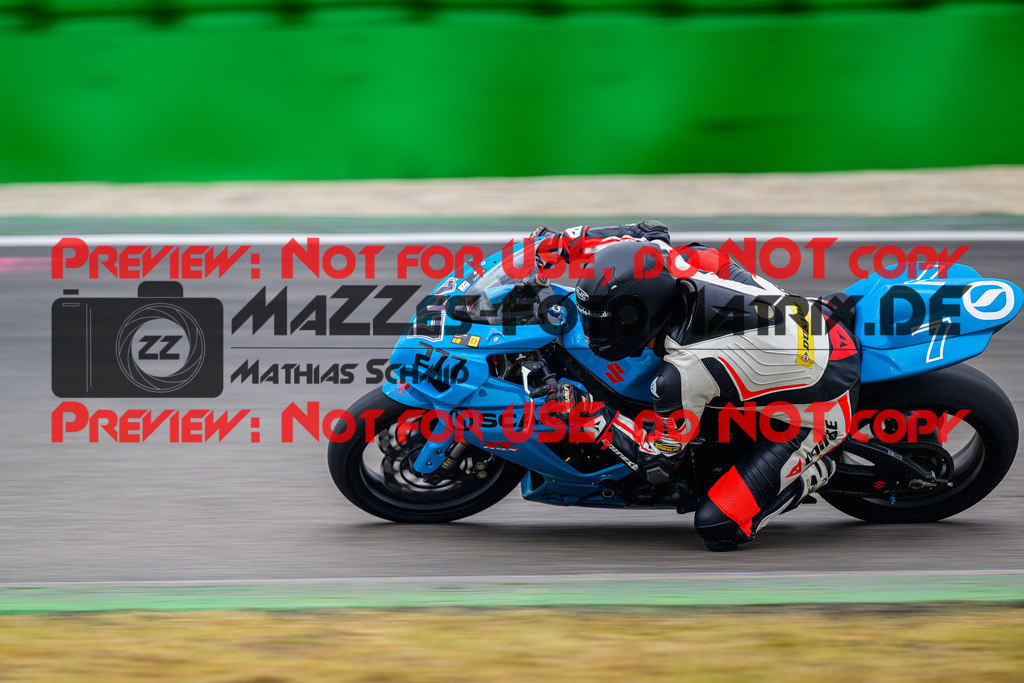 MaZZes_Fotomatrix_20240923_6007705_5313 | Fotograf Mathias Schmid
Sportfotograf,
Eventfotograf,
Hochzeitsfotograf,
Portraitfotograf