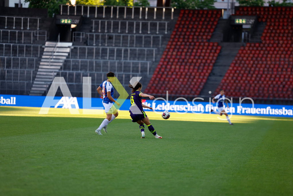 GC Zürich vs FC Zürich - AXA Women’s Super League Playoffs - Stadion Letzigrund | LUANA BÜRGE of FC Zürich during the AXA Women’s Super League Playoffs quarter-final second leg between GC Zürich and FC Zürich at Stadion Letzigrund, Zurich, Switzerland. - Realisiert mit Pictrs.com