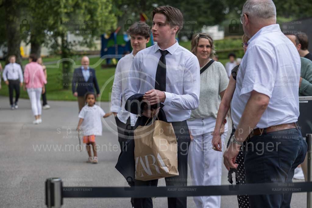 FeusiDiplomfeier_R6OO2800 | Brigitte Münger / bmsportphotography - Realisiert mit Pictrs.com