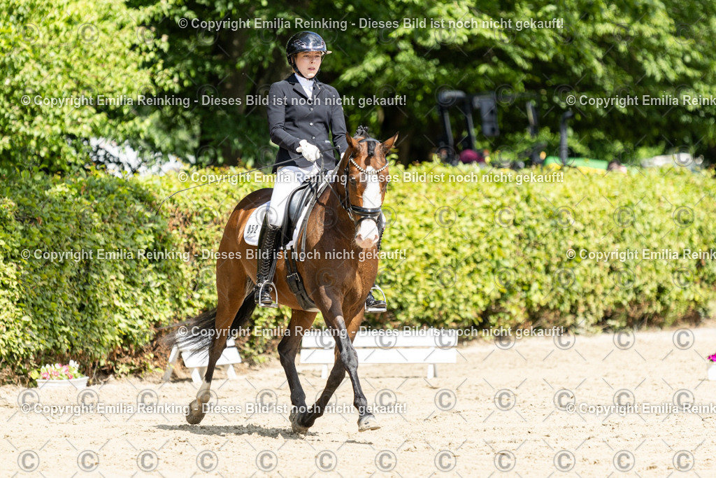 CL5A3646-2 | Emilia Reinking Fotografie - Realisiert mit Pictrs.com