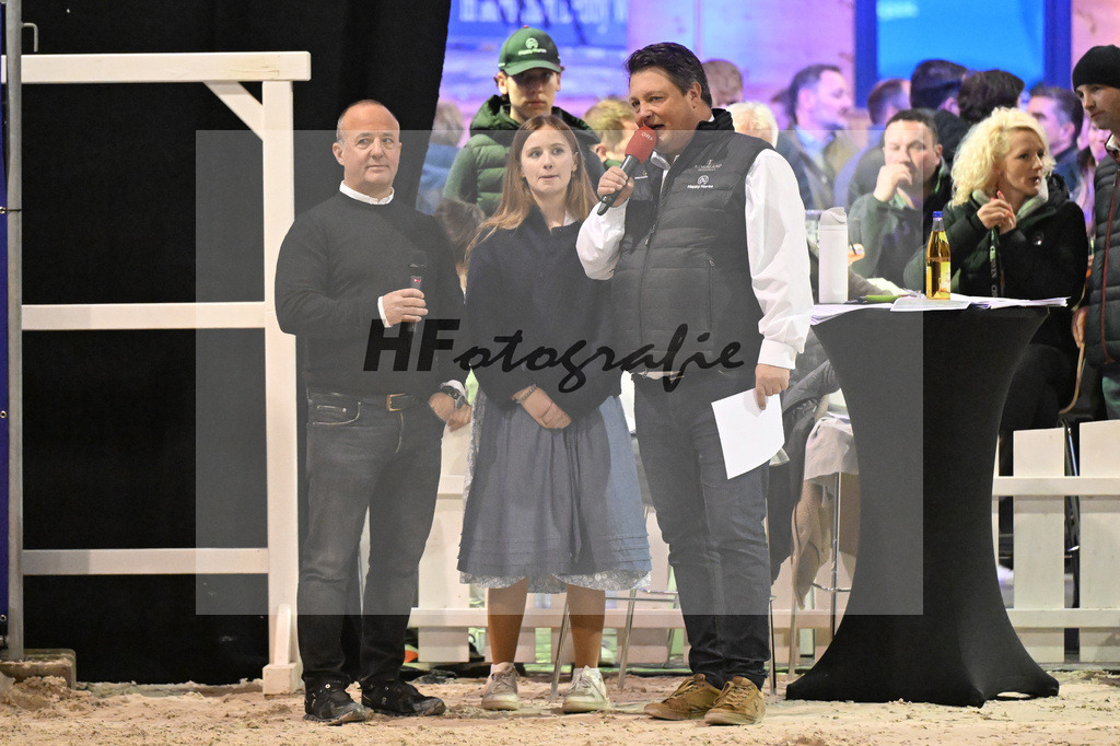 Impressionen Hengstpraesentation_14261400 | hf-fotografie - Realisiert mit Pictrs.com