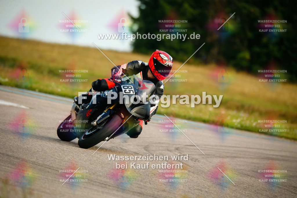 _MOT5235 | Hier findet Ihr Bilder von Touristenfahrten auf der Nürburgring Nordschleife oder von anderen Veranstaltungen die ich besucht habe. Viel Spass beim Durch Schauen 